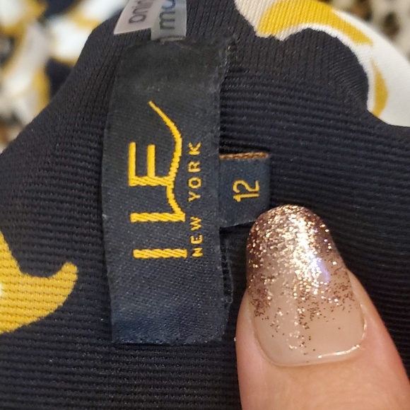 Black & Gold floral dress - Picture 12 of 12